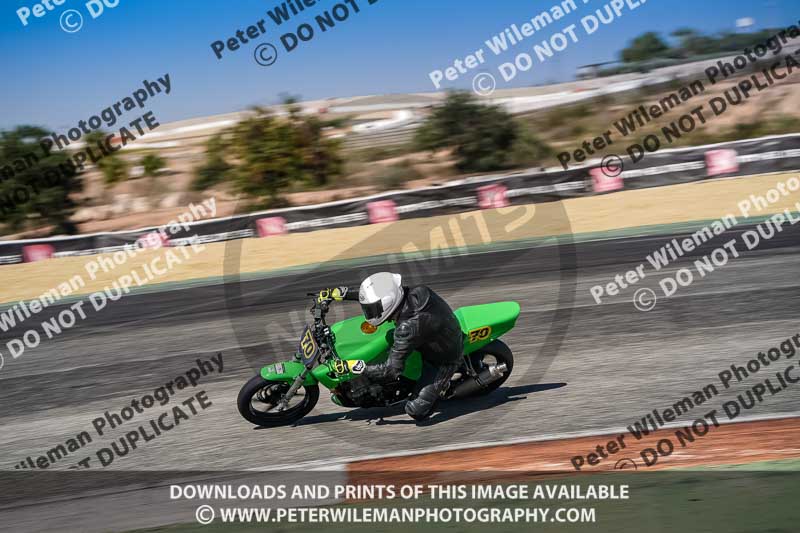 cadwell no limits trackday;cadwell park;cadwell park photographs;cadwell trackday photographs;enduro digital images;event digital images;eventdigitalimages;no limits trackdays;peter wileman photography;racing digital images;trackday digital images;trackday photos
